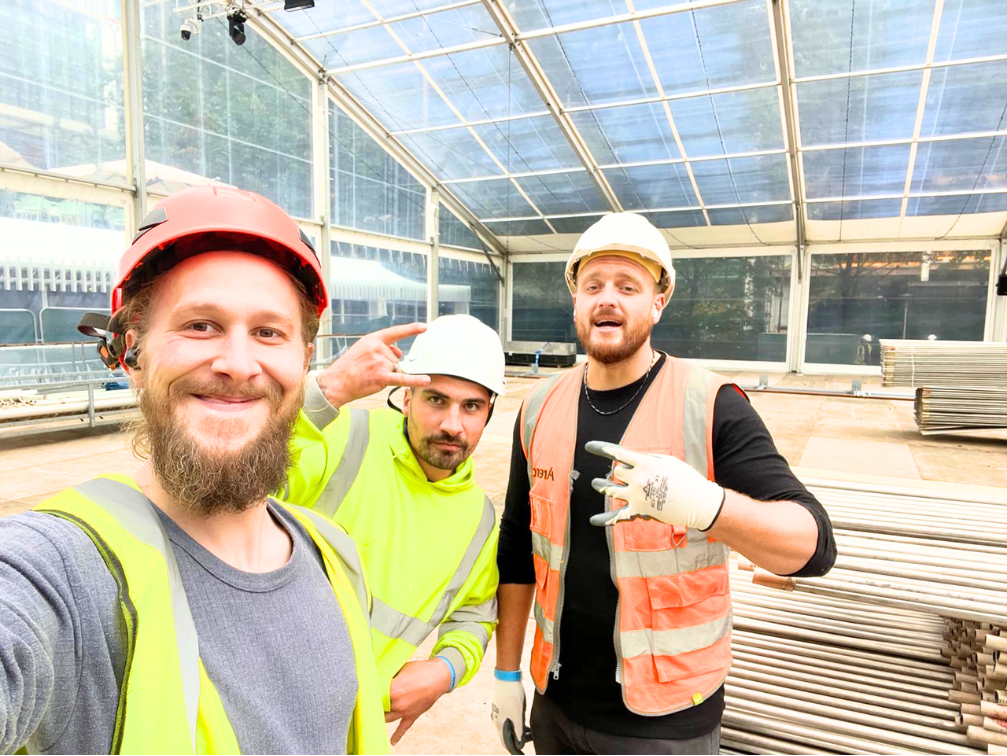 Skilled event crew_7